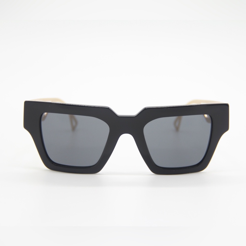 NEW VERSACE WOMEN’S SUNGLASSES VE4431 GB1/87 EYEWEAR VERSACE MOD 4431 BLACK - Picture 3 of 13